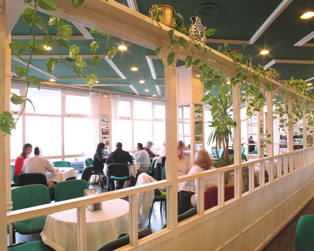 Hotel Faranda Rias Altas, Ascend Hotel Collection 페리요 외부 사진
